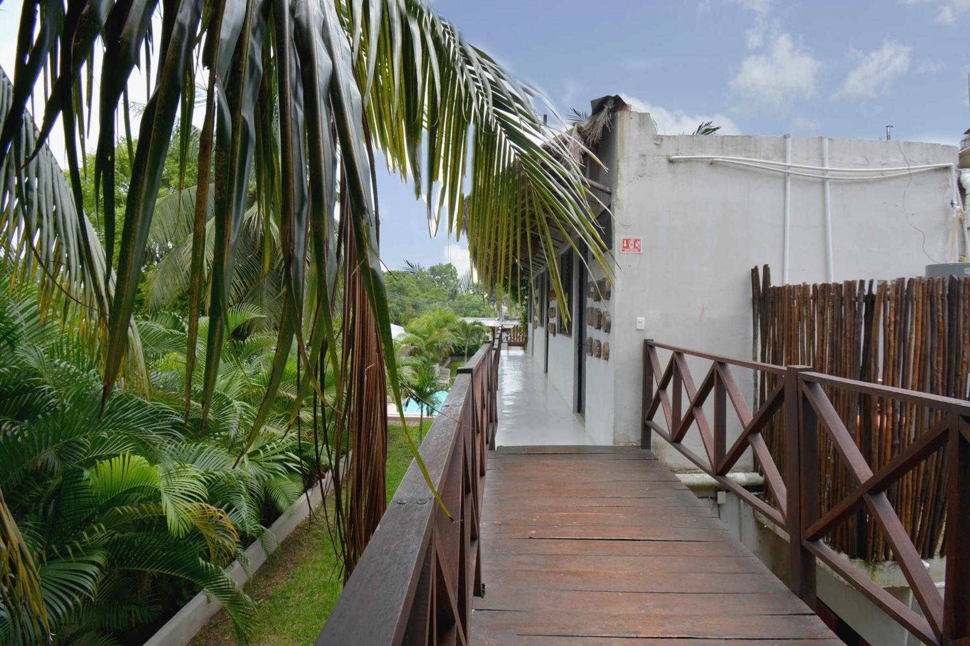 Casa Delia Hotel Downtown Bacalar Exterior photo