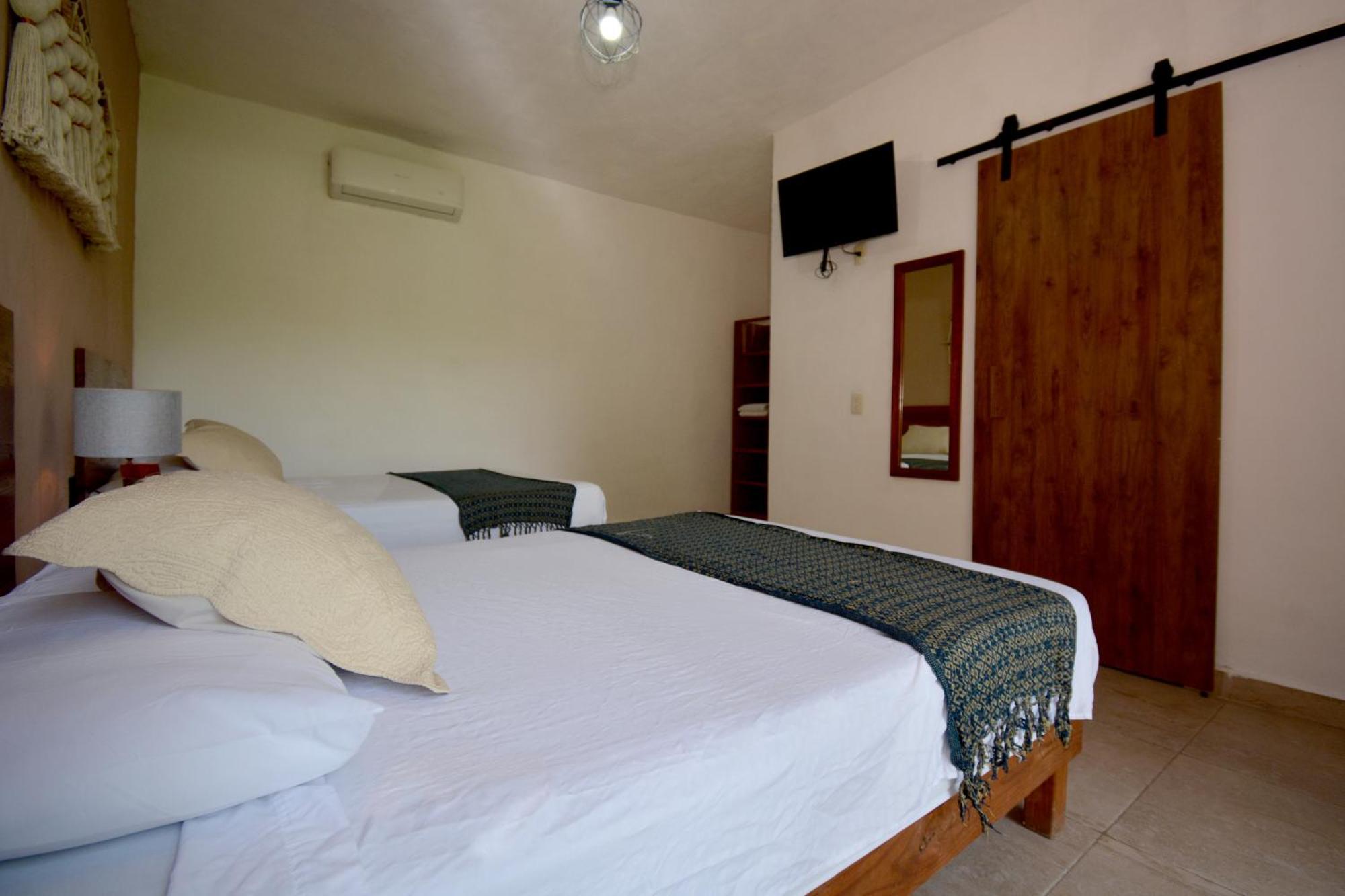 Casa Delia Hotel Downtown Bacalar Exterior photo
